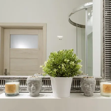 Appartement Lumina With Balcony Near Arkadia Center