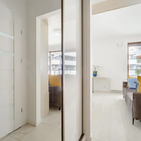 Appartement Lumina With Balcony Near Arkadia Center