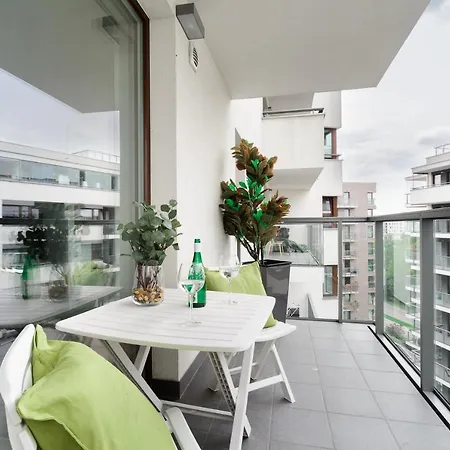 Appartement Lumina With Balcony Near Arkadia Center *