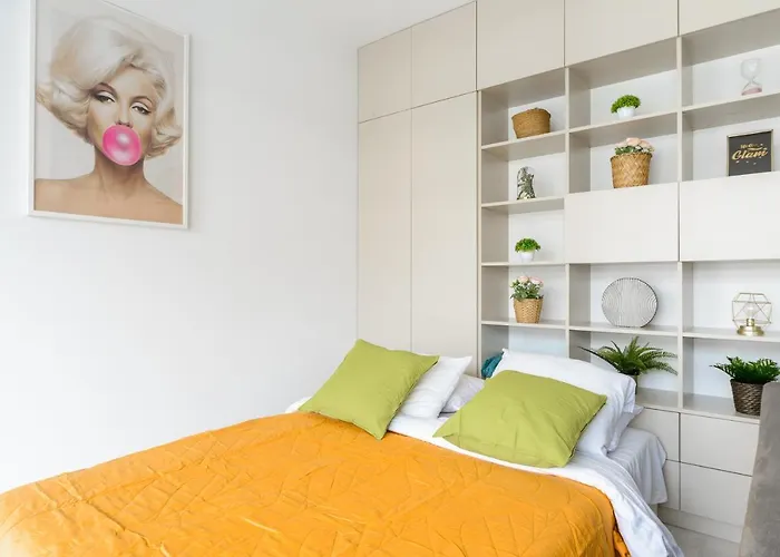 Lumina With Balcony Near Arkadia Center Warszawa