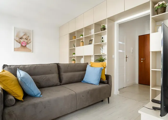 Lumina With Balcony Near Arkadia Center * Warszawa