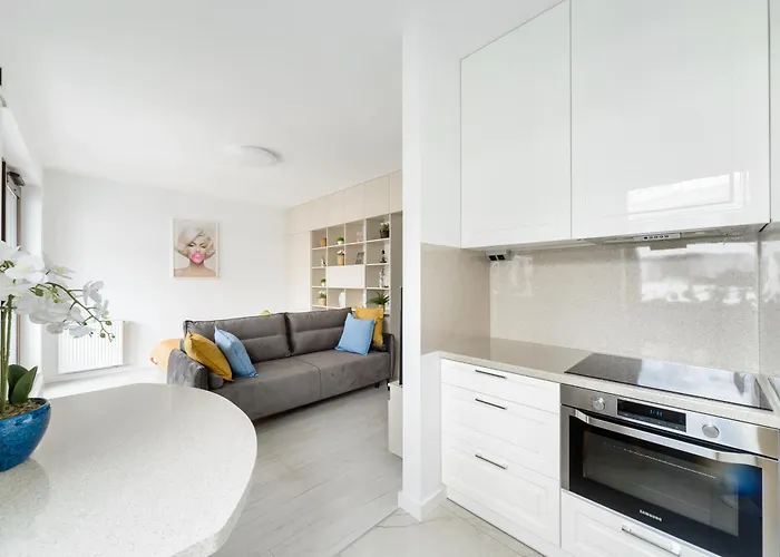 Lumina With Balcony Near Arkadia Center *